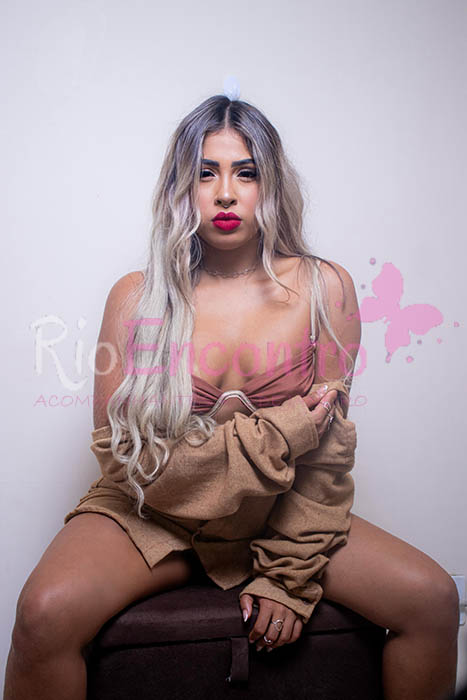 acompanhantes e massagistas rj copacabana lara loira (1)