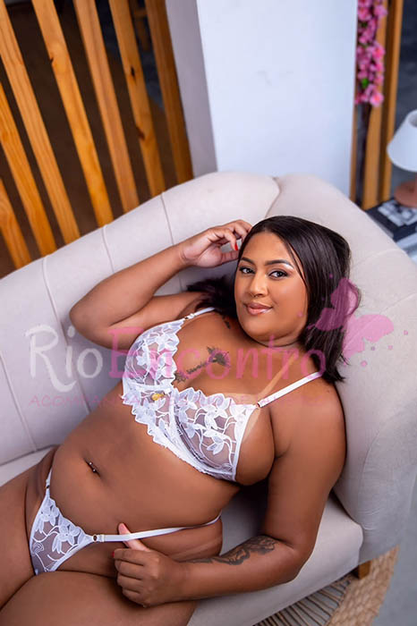 Maya Prado | Mulheres ACOMPANHANTES CENTRO RJ NO RIO DE JANEIRO